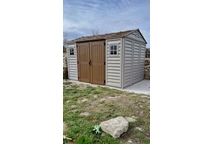 Plastový záhradný domček Duramax Apex 10,5 x 8 hnedý