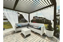 Technorattanová rohová pohovka so stolíkom Nebraska Corner Max 6 biela Bica