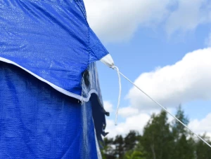 Napínacie šnúry    umožniť správne napnutie materi