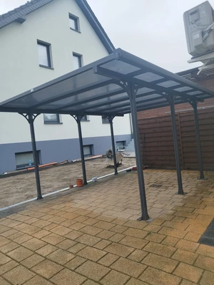 Veľký polykarbonátový prístrešok Montana 3,15 x 5,00 m CoverTech antracitový